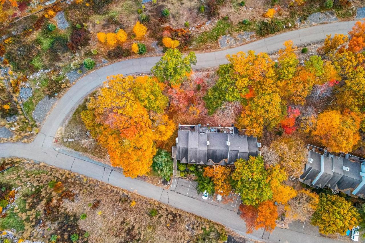 Big Boulder Base Camp Villa Lake Harmony Exterior photo